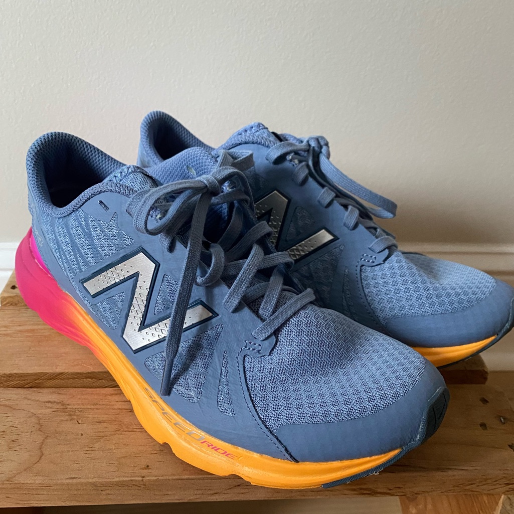 New Balance 690